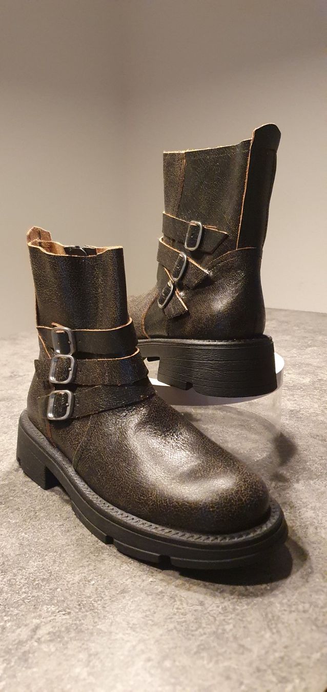 Scarpe da uomo: YOKONO Leder Stiefeletten 41, NEU – Nuovo e nell'imballaggio originale da Niederbipp venduto da fashionfuchs 1