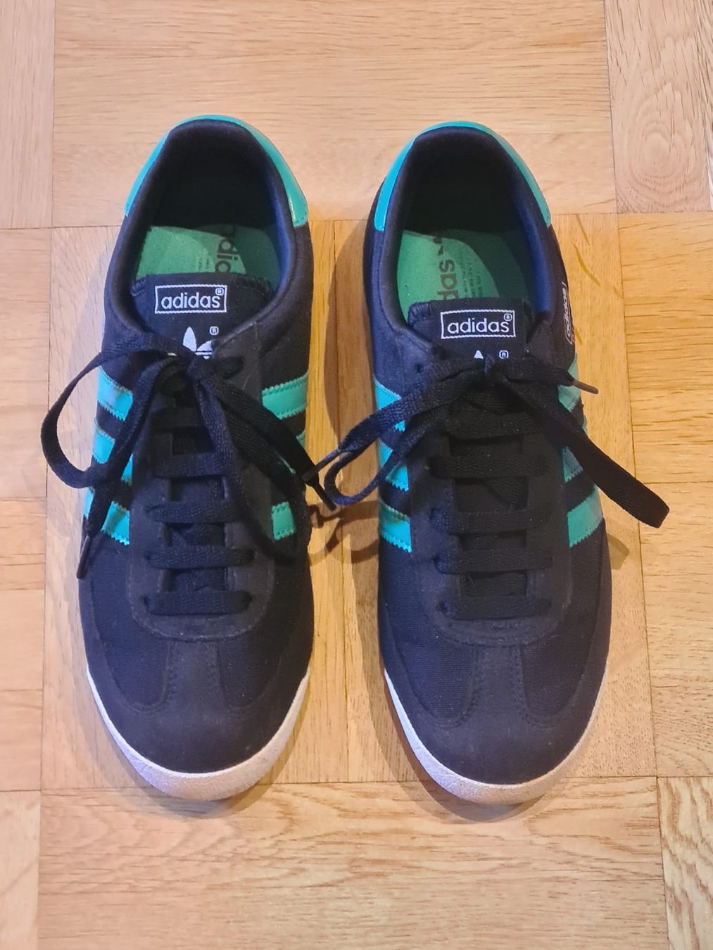 Adidas Herrenschuhe: Adidas Dragon Sneakers, neuwertig – Gebraucht aus Seltisberg von mar_zvk7 1