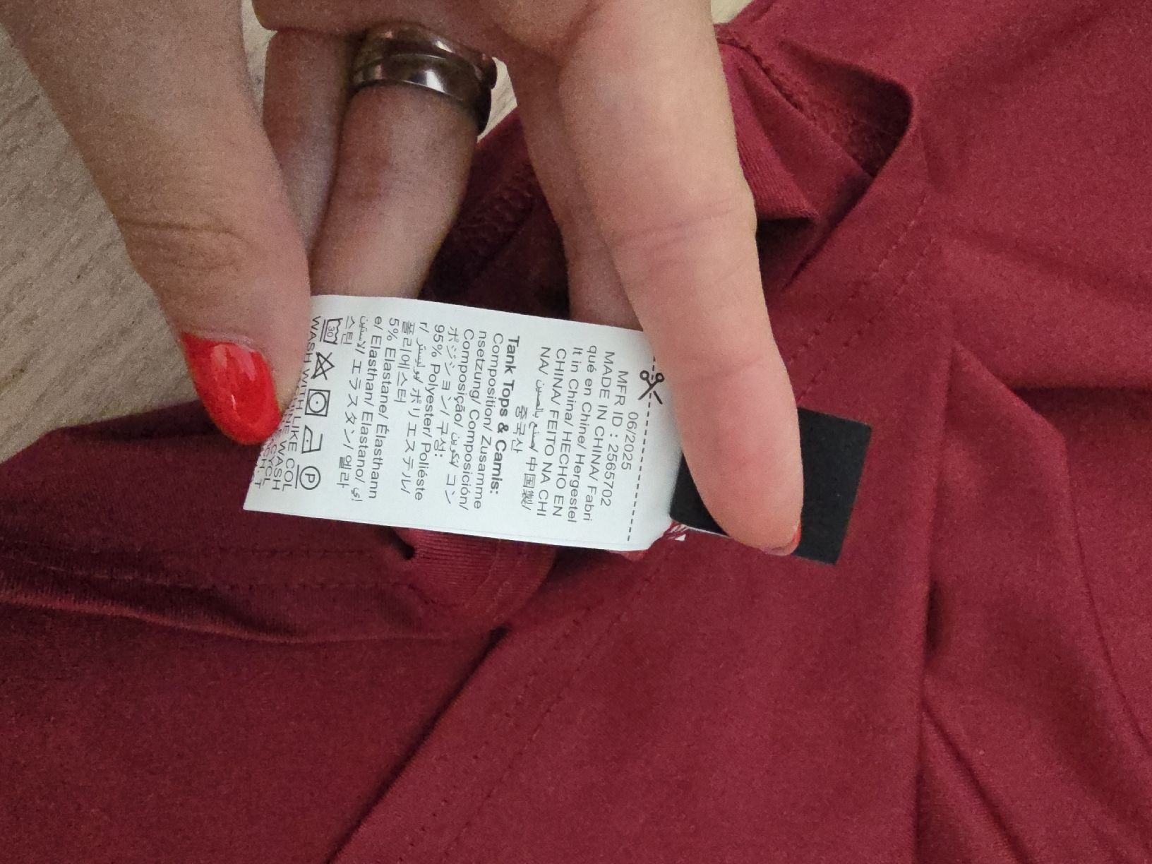 Tops: Top - Grösse S  – Neu und originalverpackt aus Rickenbach b. Wil von Kth_v8 3