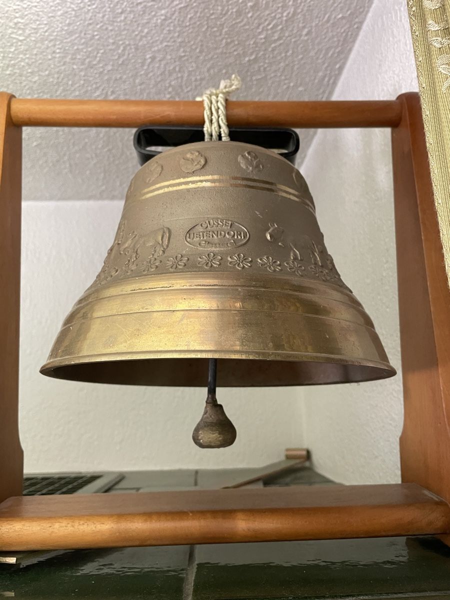 Glocken & Treicheln: Glocke 🔔  – Neu (gemäss Beschreibung) aus Hausen am Albis von Experti