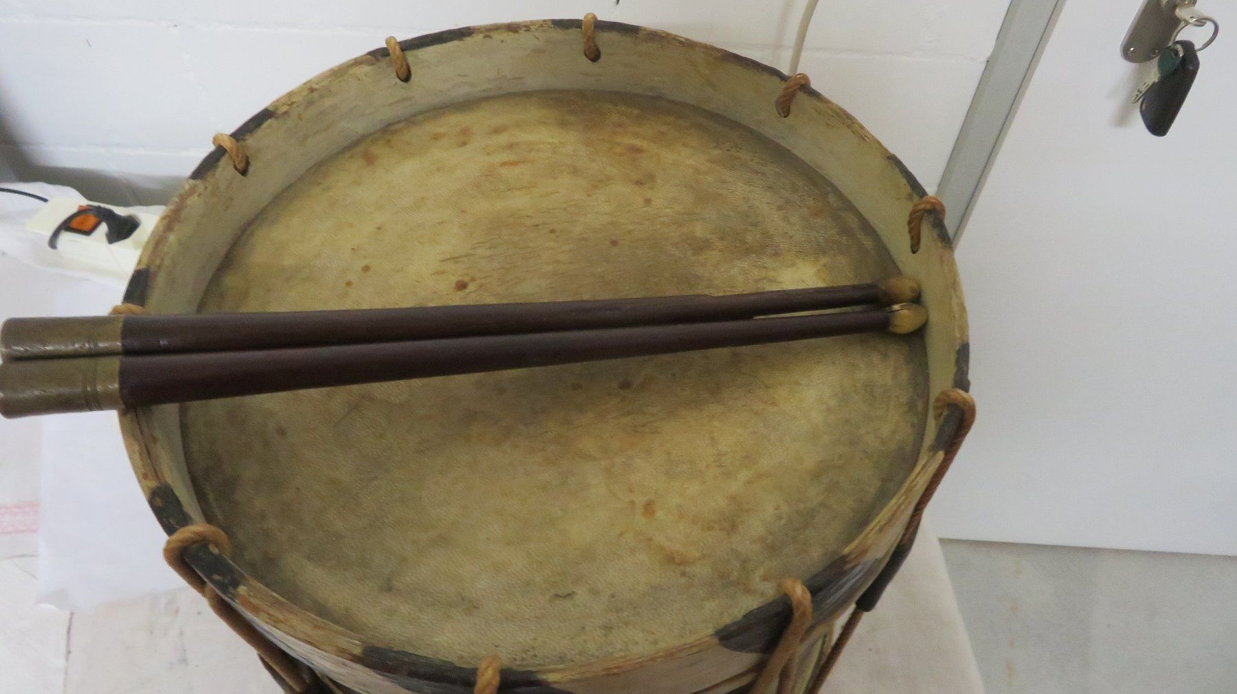 Strumenti musicali: Trommel gemarkt mit 1792 Korpus Kupfer – Usato da Wetzikon ZH venduto da morda1954 1