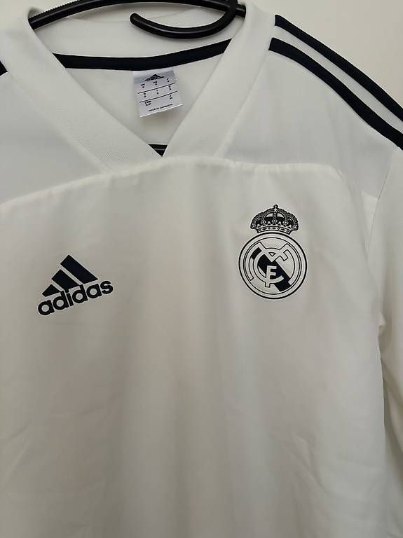 Maglioni & Felpe: Adidas Trainings Pullover  – Usato da Oberdiessbach venduto da shan26 1