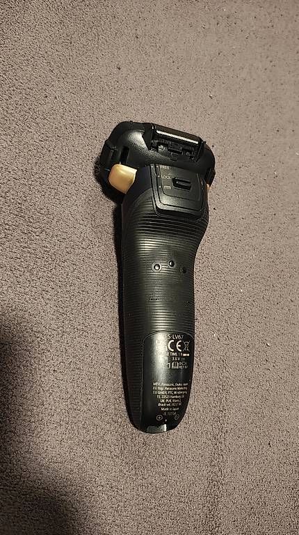 Panasonic Rasoi & Lamette da barba: Panasonic Series 800 es-lv67 – Usato da Schlieren venduto da Conex7000 1