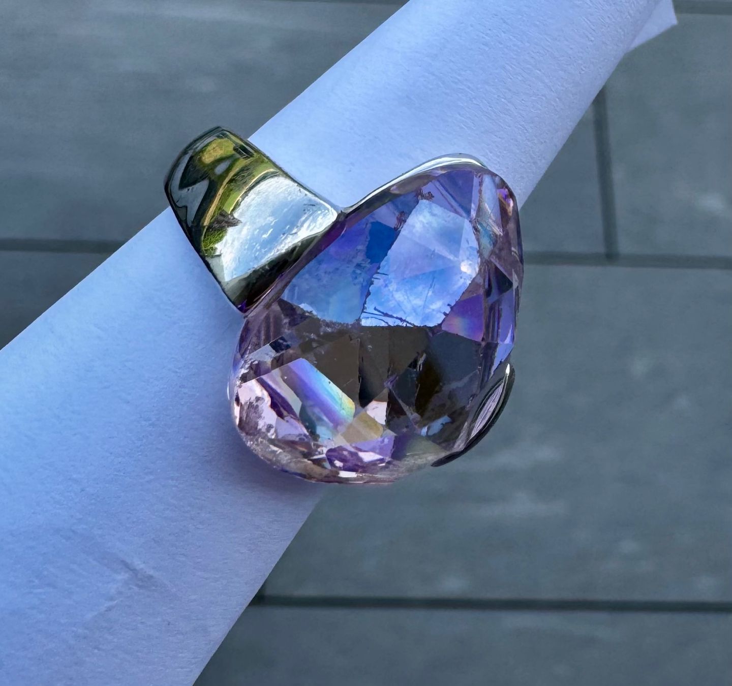 Swarovski Anelli: Ring  mit grossem Glasstein Gr. 57 – Usato da Biberist venduto da Mi58 1