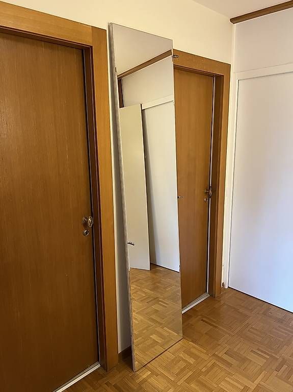Schränke: Porte armoire avec miroir – Gebraucht aus Onex von Bazma