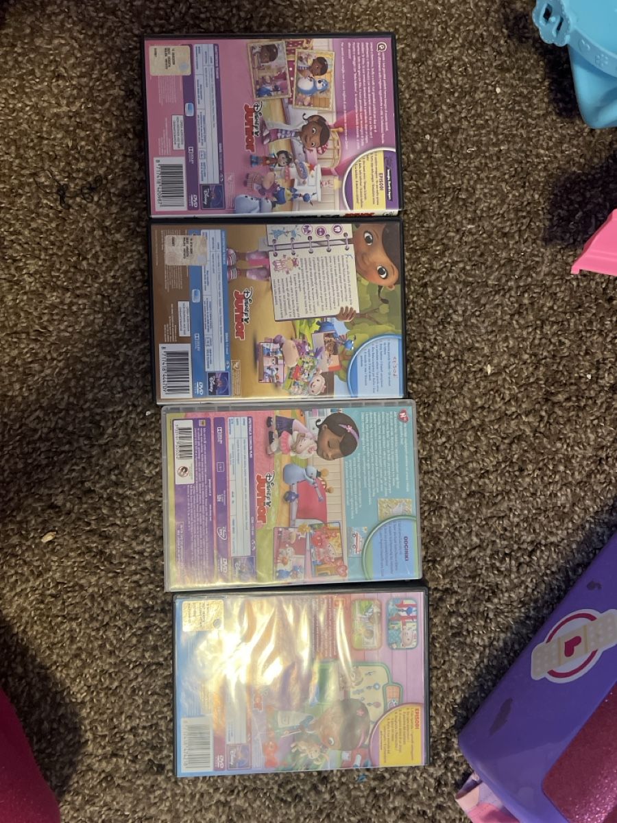 Giocattoli: doc mcstuffins Super set – Usato da S.Bernardino venduto da BarettaA 9