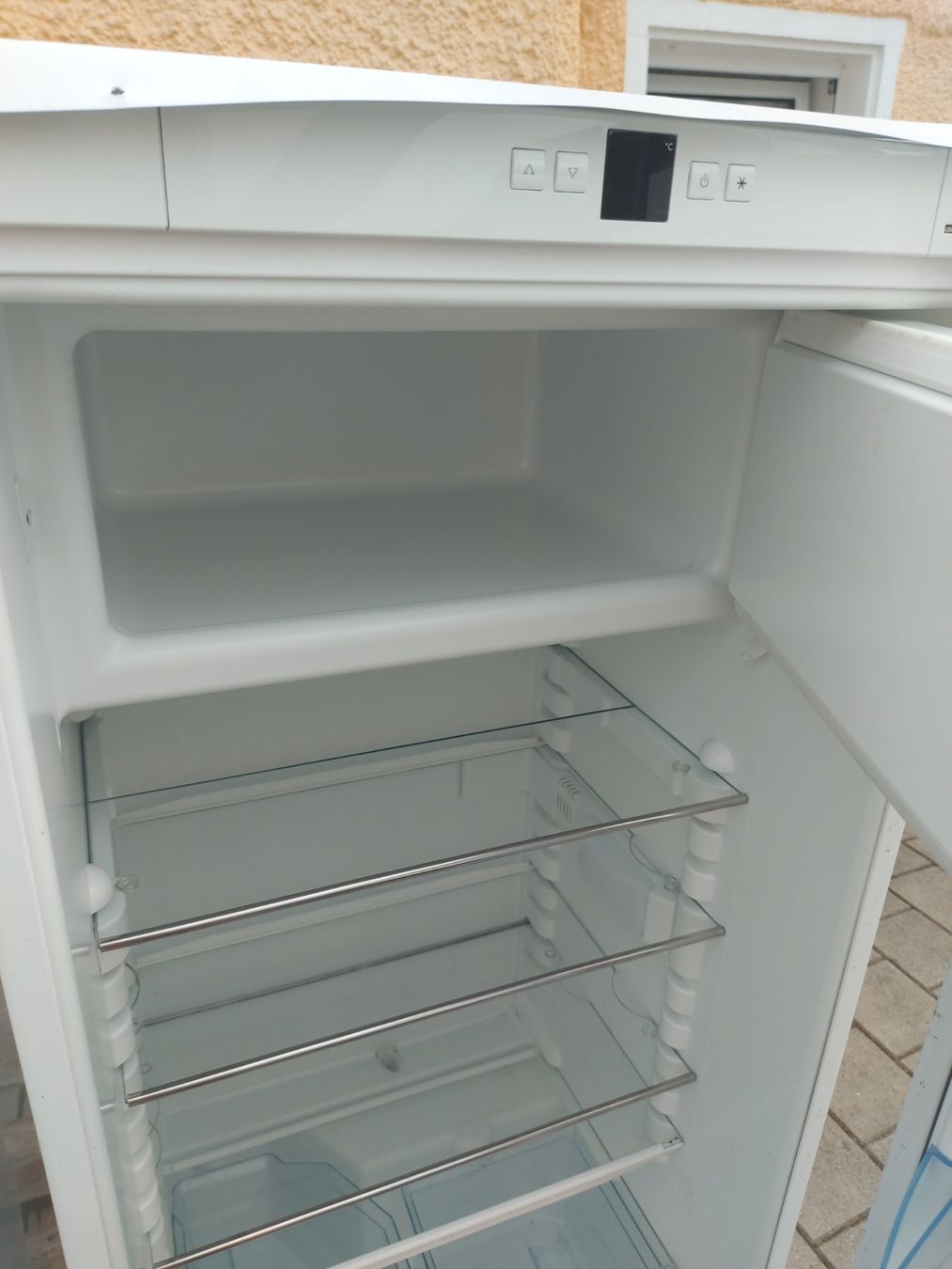 Electrolux Frigoriferi: Electrolux Einbau  Kühlschrank 55x57xH126cm – Usato da Rheinau venduto da profitronic.shop 6