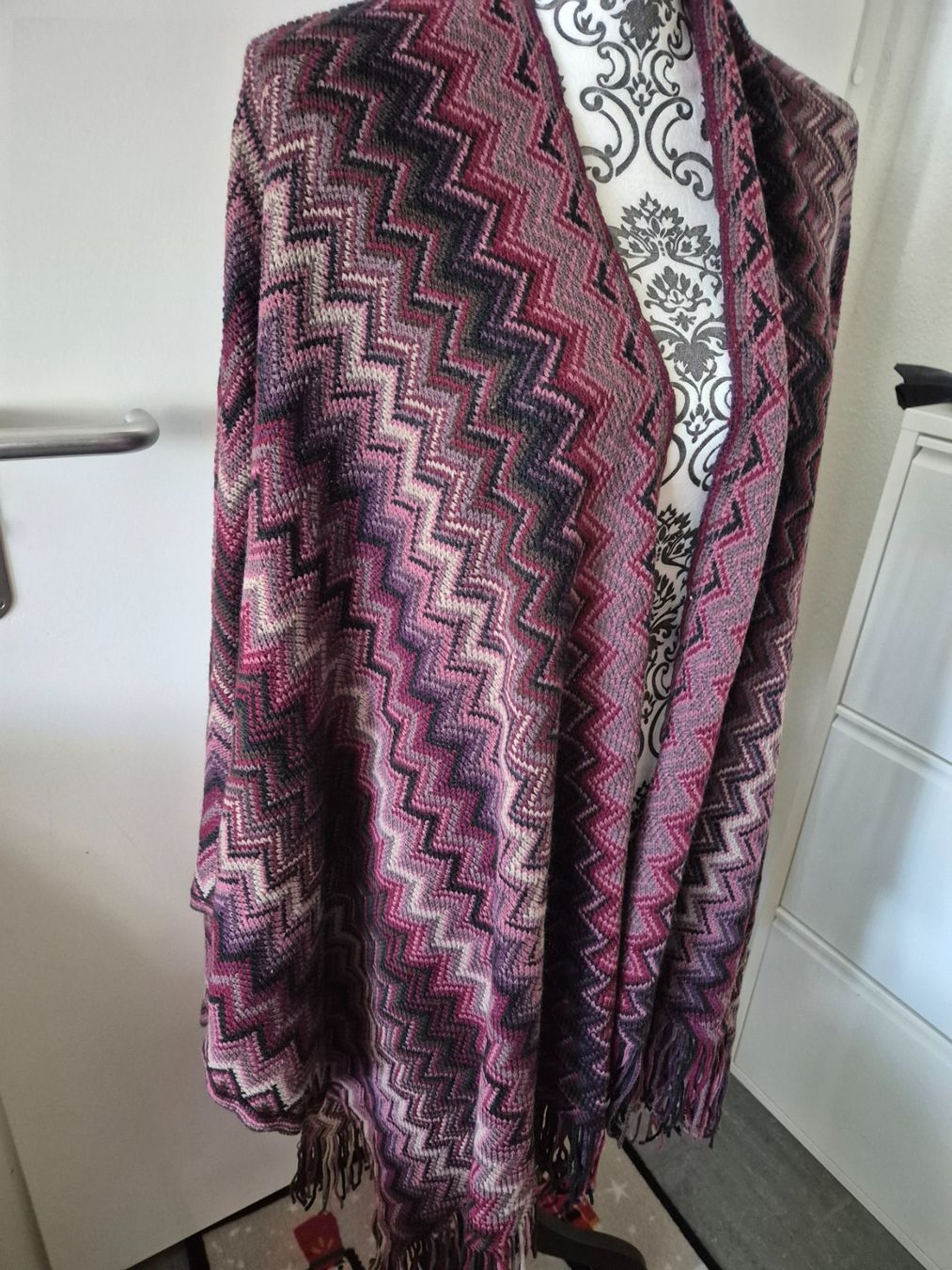Bolero: Poncho gestrickt – Usato da Thalwil venduto da Briscolina 2