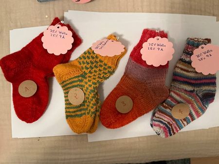 Kindersockli 24/25 handgestrickt Fusslänge 15cm