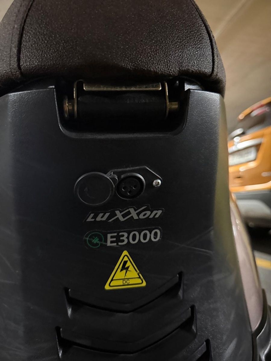 Autres: Luxxon E3000 Elektro-Roller  – Défectueux à Luzern par alh_6dhp 4