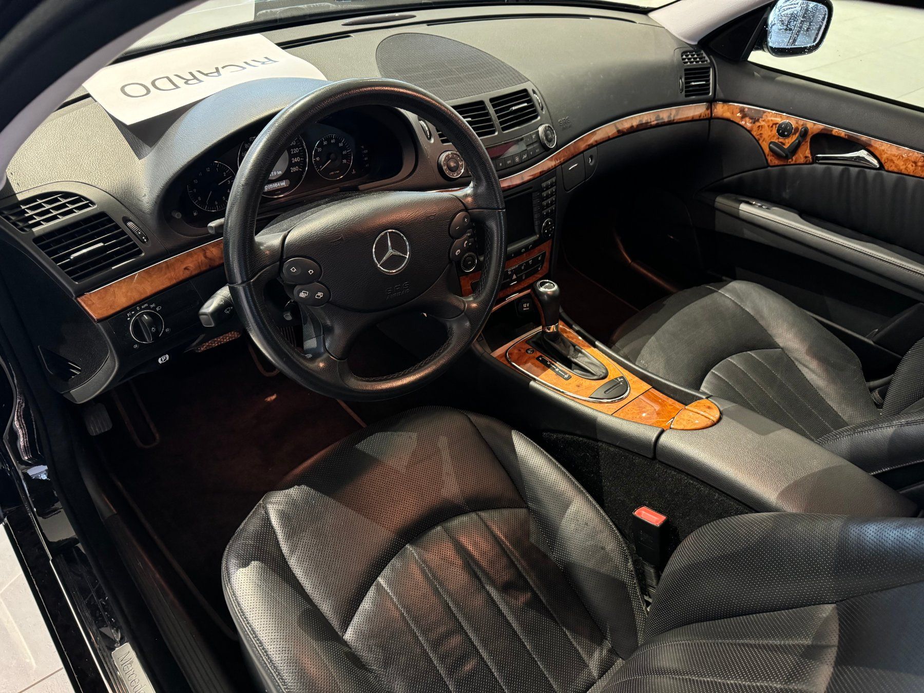 Mercedes-Benz Autos: Mercedes-Benz E 350 Elégance 4Matic – Gebraucht aus St. Gallen von  2