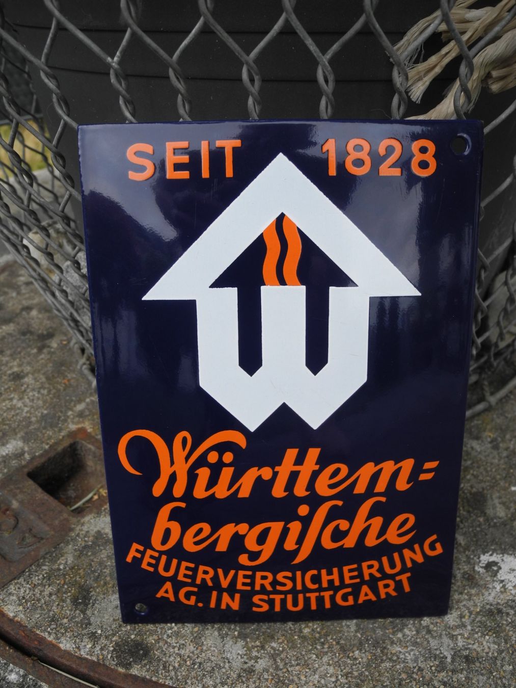 Insegne: VERSICHERUNG EMAILLESCHILD – Usato da Reinach AG venduto da Huckleberrysix