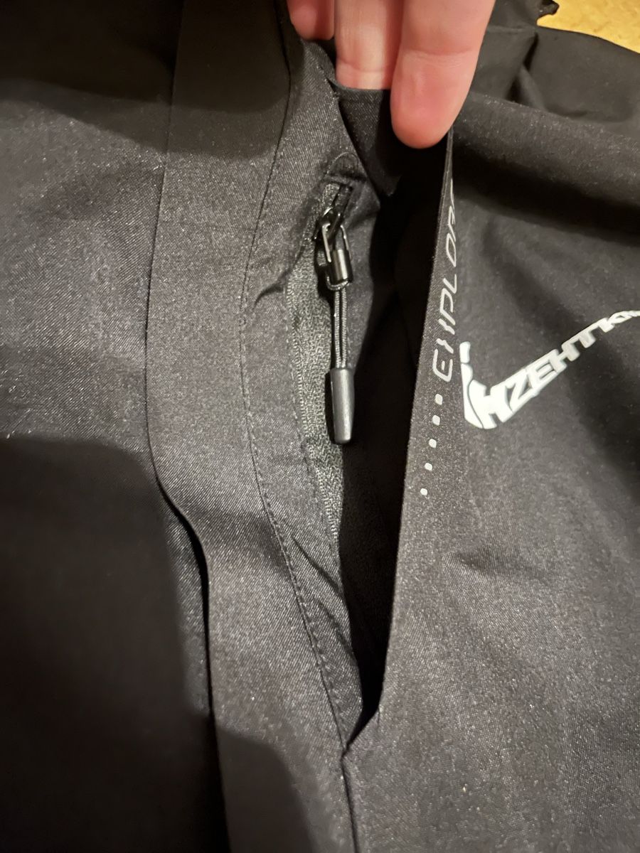 Giacche: Nike Windbreaker - Regenjacke – Usato da Fribourg venduto da pen_995b 1