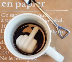 Lustige Kaffeetasse mit Stinkefinger-Motiv, neu!