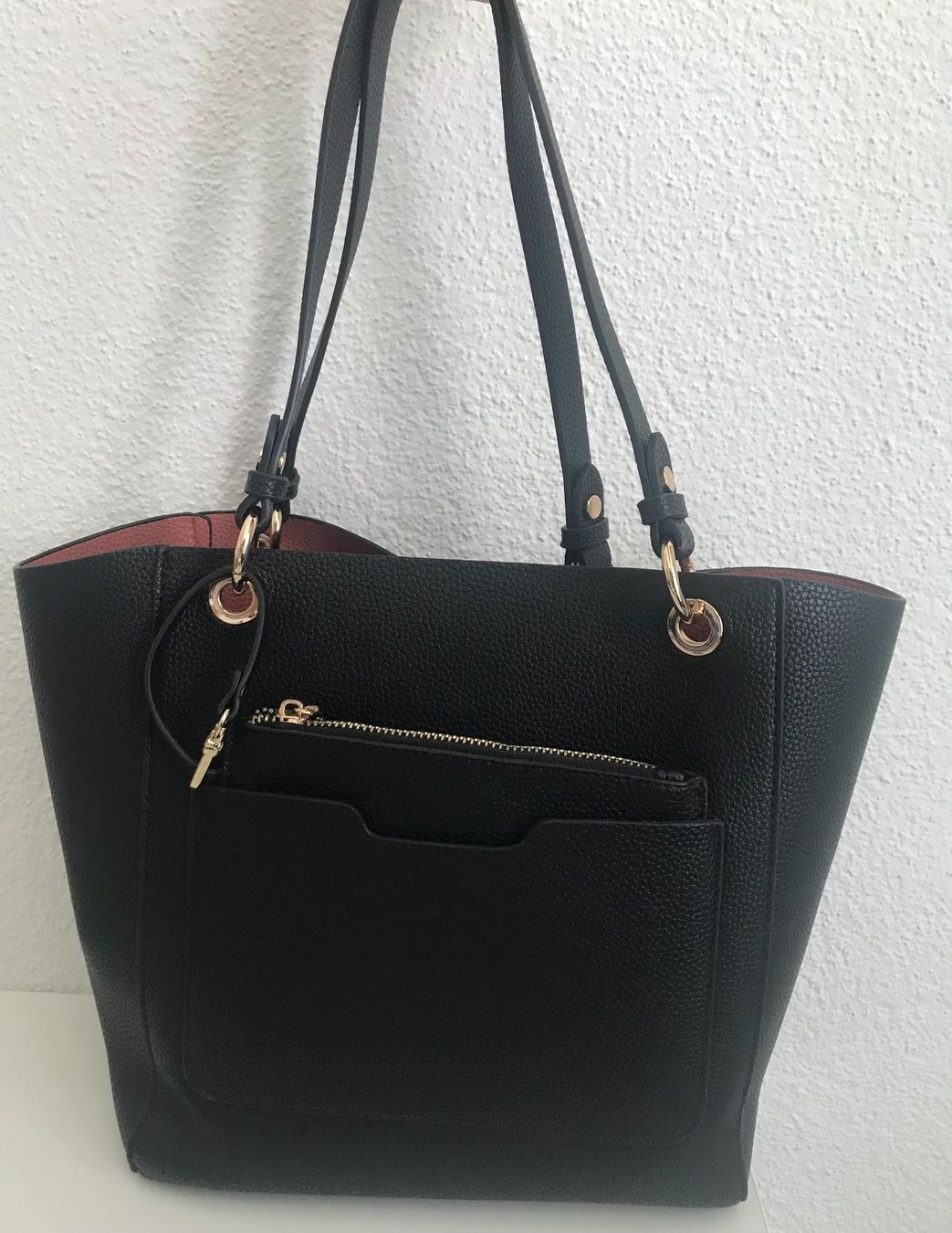 Taschen für Damen: Handtasche inkl. Zubehör – Gebraucht aus Schaffhausen von mary.d