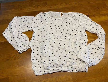 MÄDCHENBLUSE WEISS MIT STERNEN GR. 170