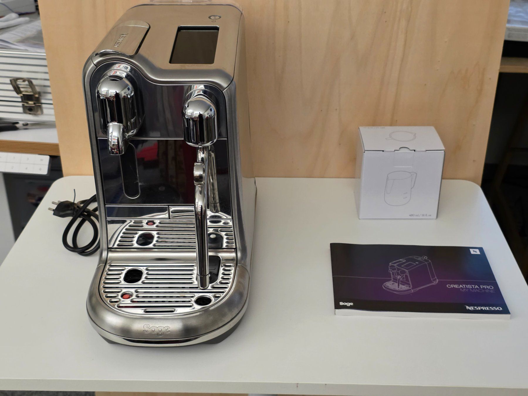 Sage Macchine per caffè & Macchine per espresso: Nespresso Maschine Sage Creatista PRO – Nuovo (secondo la descrizione) da Wallisellen venduto da SkipG45