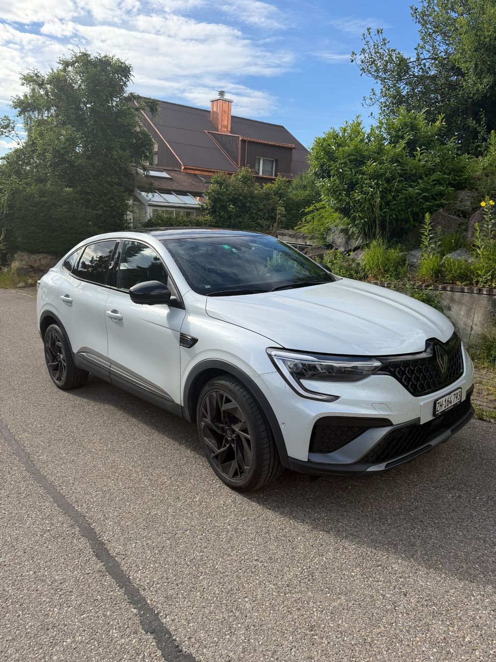 Renault Autos: Renault Arkana Esprit Alpine Full Tech E-Hybrid – D'occasion à Aesch ZH par jijo19 1