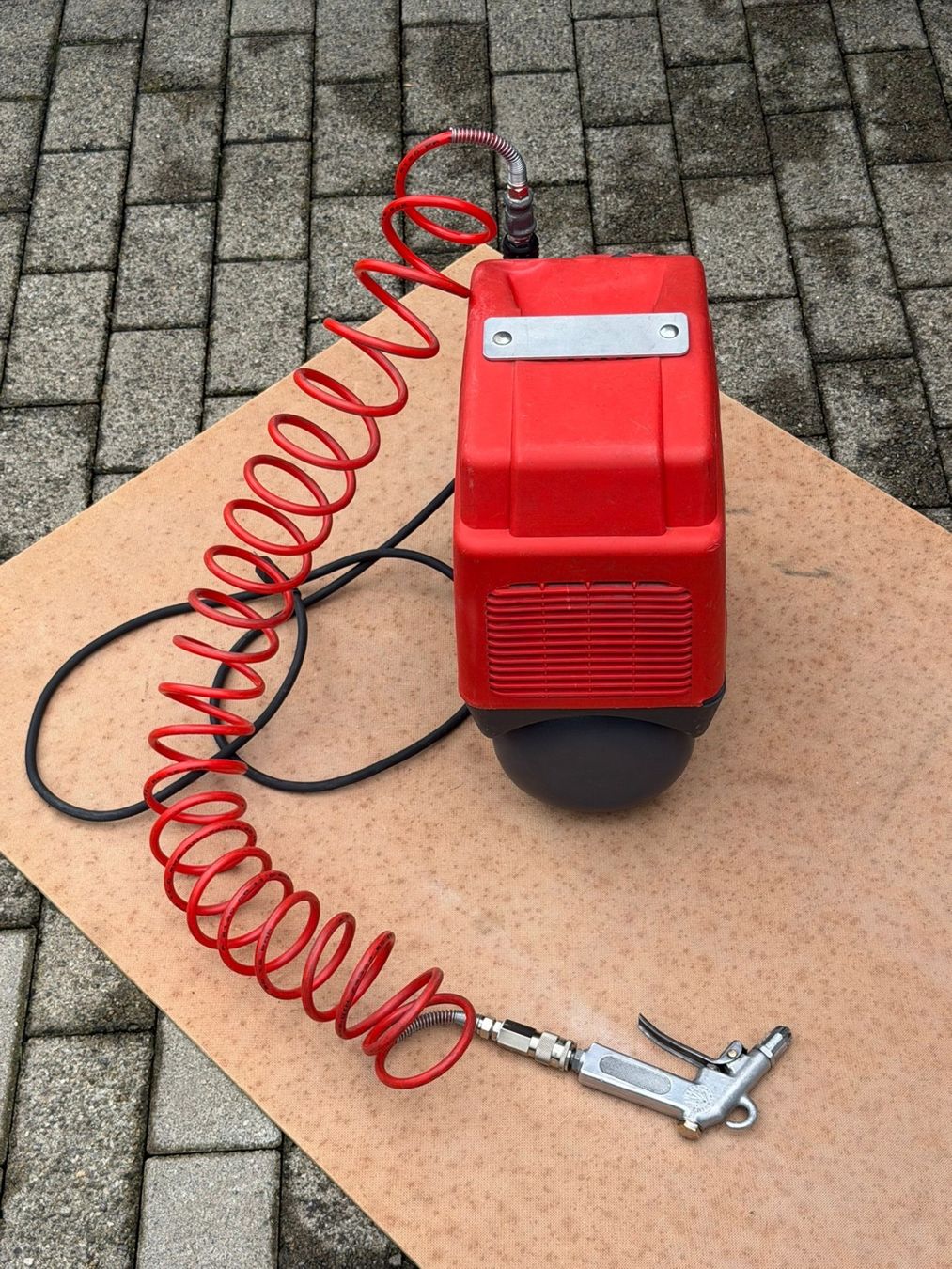Compresseurs: Kompressor, Fini Airattack – D'occasion à Wattwil par diamant1 4