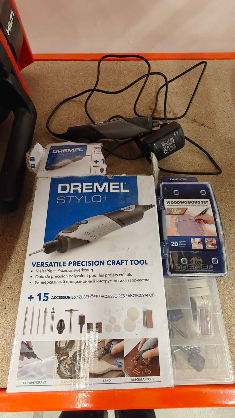 Dremel Tous les outils: Dremel Stylo+ – D'occasion à Bäretswil par srobots