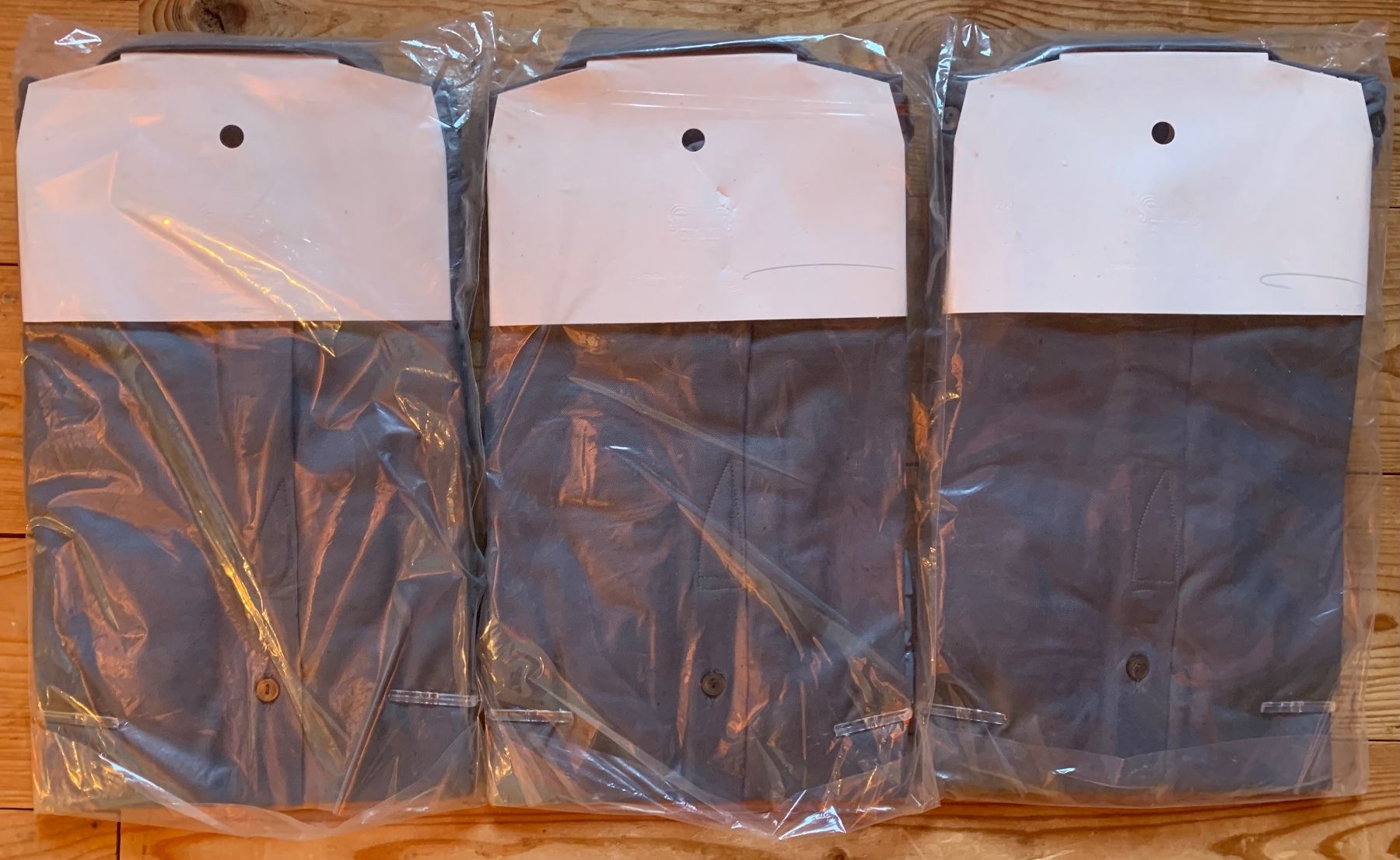 Schweizer Armee Camicie: 3 Uniformhemden der CH Armee – Nuovo (secondo la descrizione) da Goldingen venduto da Bergler012 1