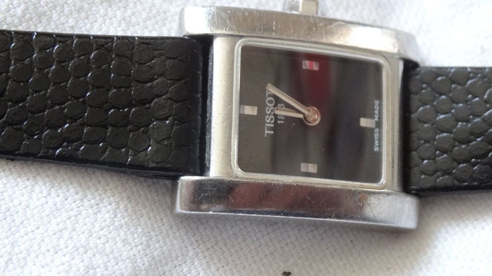 TISSOT 1853 DAMEN UHR,QUARTZ.LÄÜFT Kaufen auf Ricardo