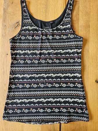 Sommertop Gr. M Clockhouse schwarz gemustert