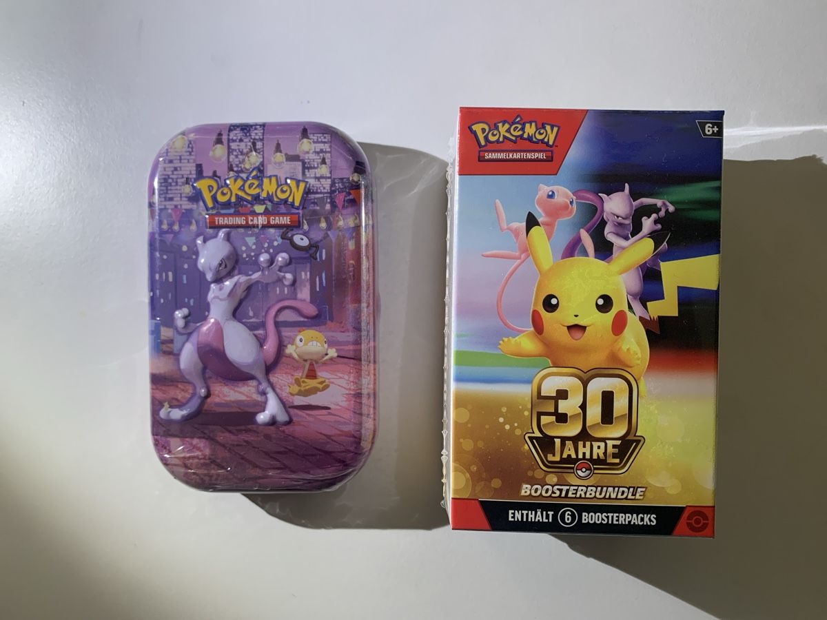 Pokémon Sammelbilder & Trading cards: Pokemon 30th Celebration Mini Tin&Booster Bundle DE – Neu und originalverpackt aus Bachenbülach von Evolii7