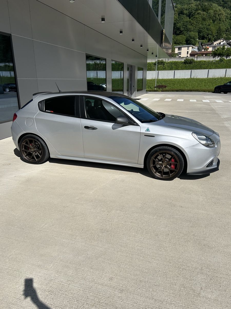 Alfa Romeo Automobili: Giulietta Quadrifoglio 1750 – Usato da Pregassona venduto da Della.Badia 2