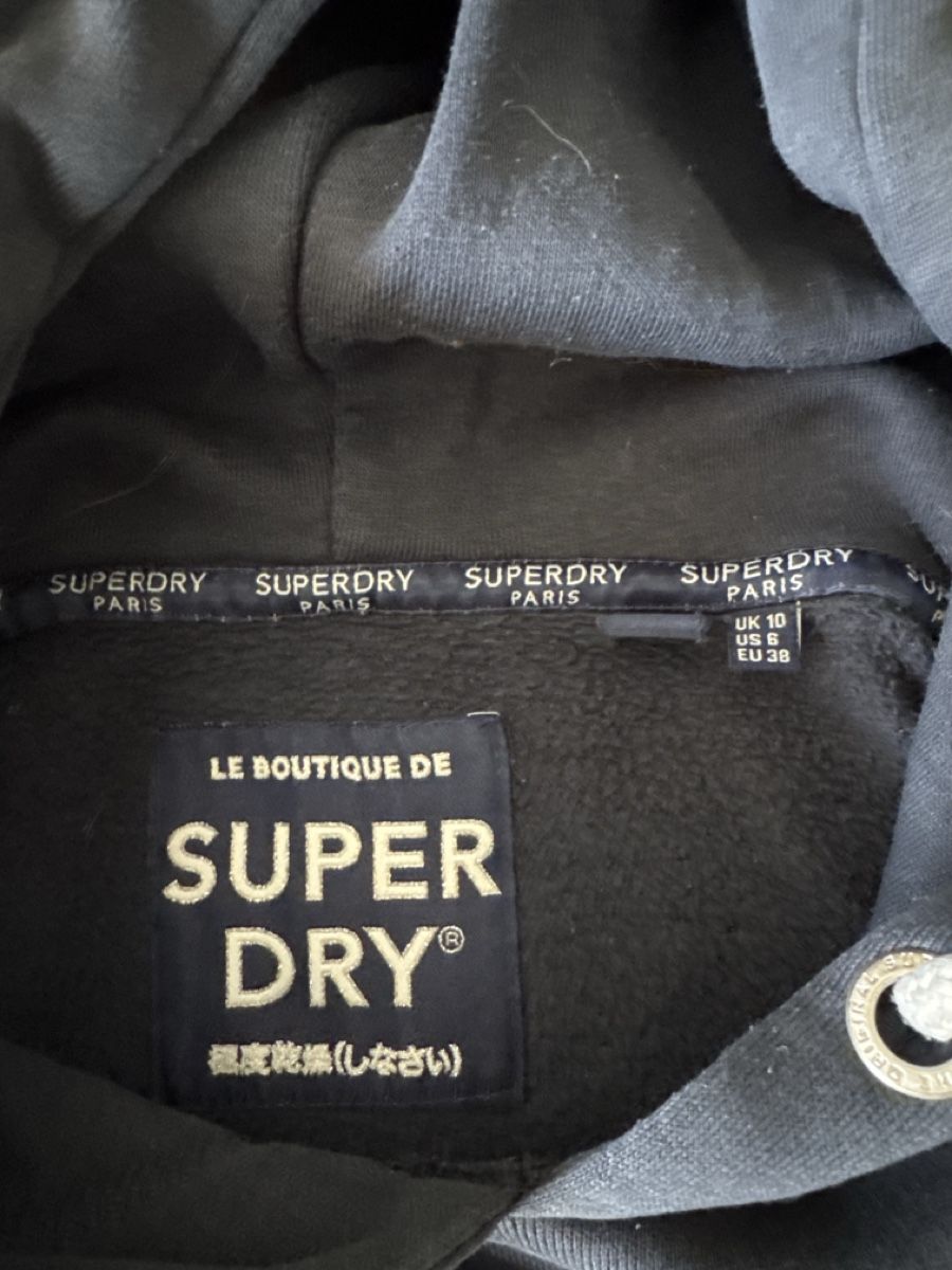 Superdry Pulls & Sweat-shirts: Superdry Kaputzenpullover – D'occasion à Unterseen par Zurbi 1
