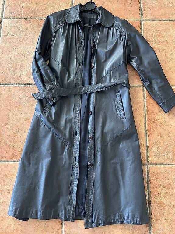 Manteaux: Retro Ledermantel Gr. 36/38 – D'occasion à Horgen par SabrinaDellaS