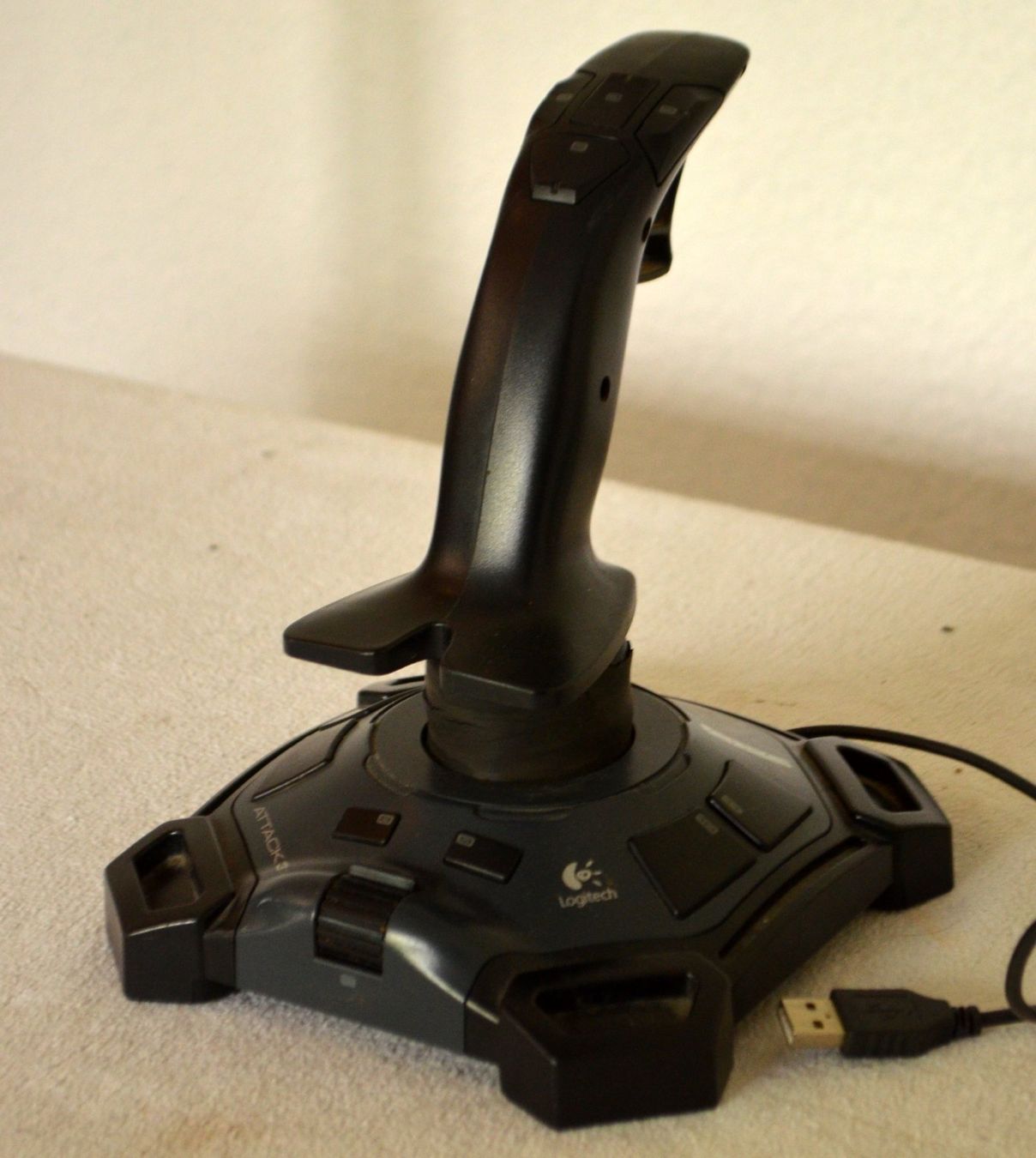 Logitech Controller: Logitech Attack 3 Joystick – Gebraucht aus Collonges von arashee