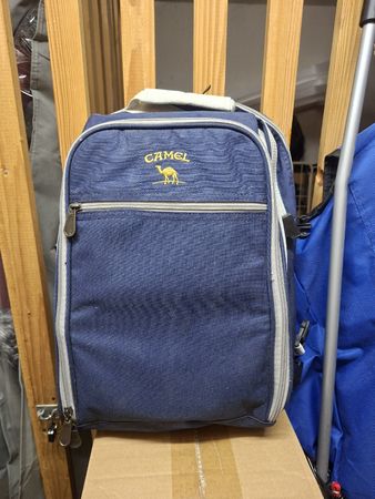 Camel Picknickrucksack blau mit Geschirr und Besteck, Retro