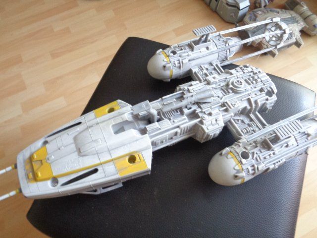 Hasbro Spielzeuge: Star Wars Hasbro Y -Wing – Gebraucht aus sargans von Angamar 2