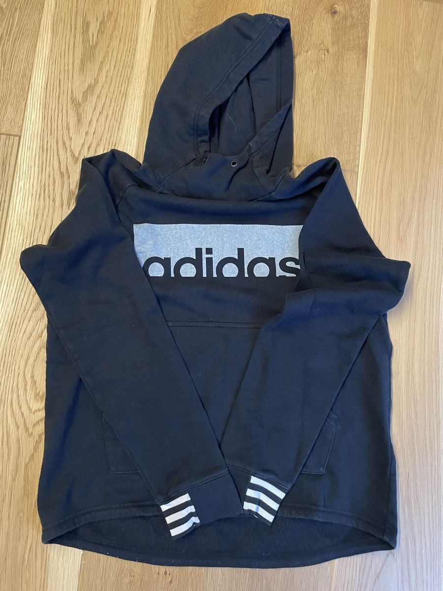 Adidas Maglioni & Felpe: Adidas Kapuzenpullover, neu – Nuovo (secondo la descrizione) da Lenggenwil venduto da mai_2m5q