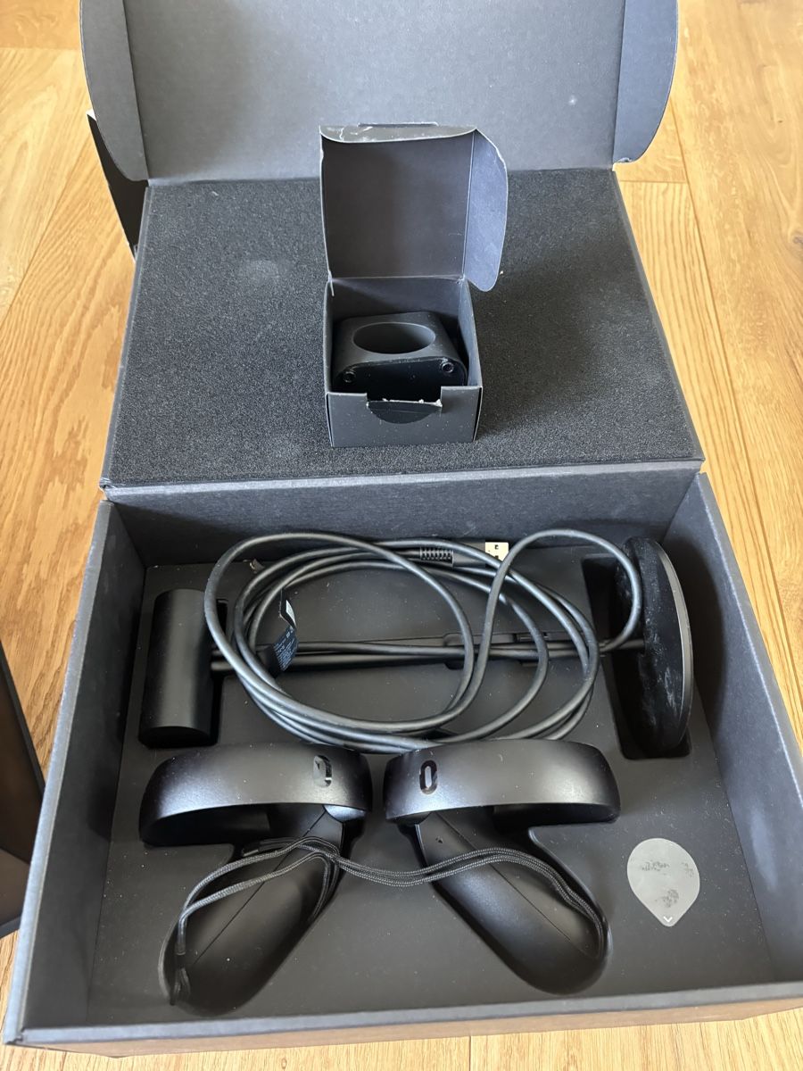 Meta Casco VR: oculus rift CV1 mit toutch controllers VR Headset – Usato da Staufen venduto da Omaha1111 3