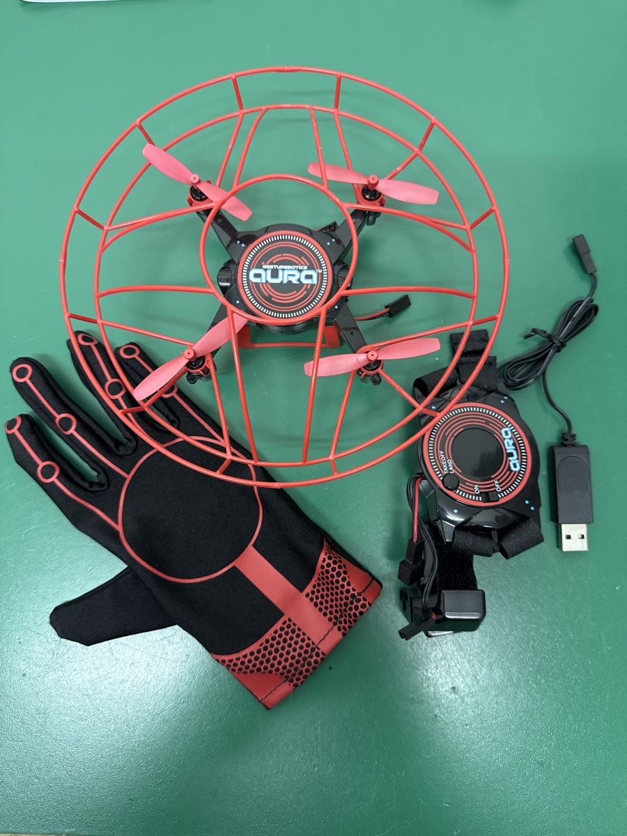 Modellismo RC: Drone Gesturebotics Aura – Usato da St-Sulpice VD venduto da aviron