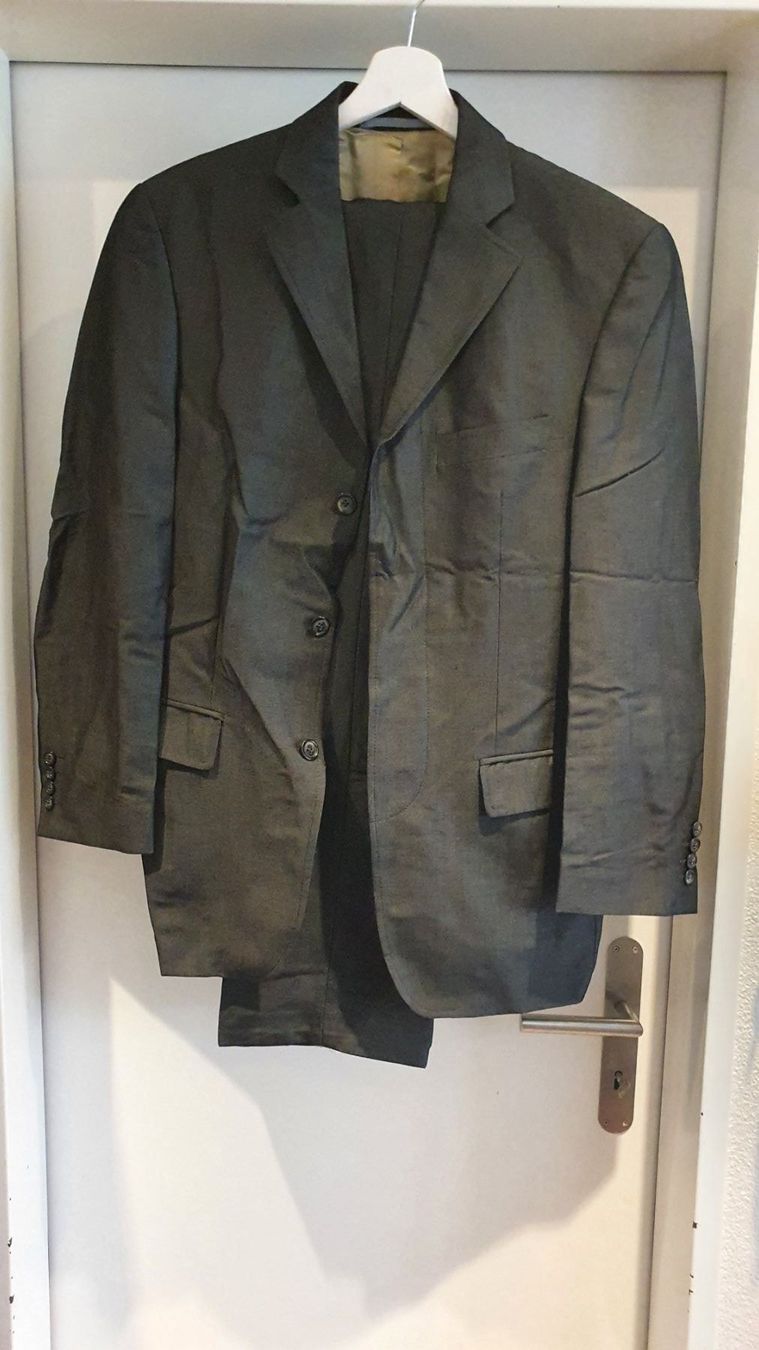 H&M Completi: Herren Anzug In Anthrazit 46 – Usato da Niederbuchsiten venduto da klengyel