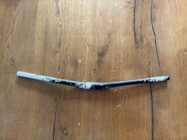Guidon DH Bontrager Aluminium 710mm 31.8 DIA