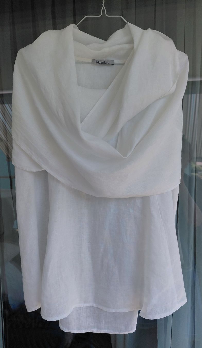 Max Mara Camicette: Leinenbluse MAX MARA,neuwertig,CH-Gr.40,120 Fr. – Nuovo (secondo la descrizione) da Bülach venduto da reguskon