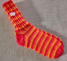Gestrickte Socken/Wollsocken für Kinder Gr. 32/33