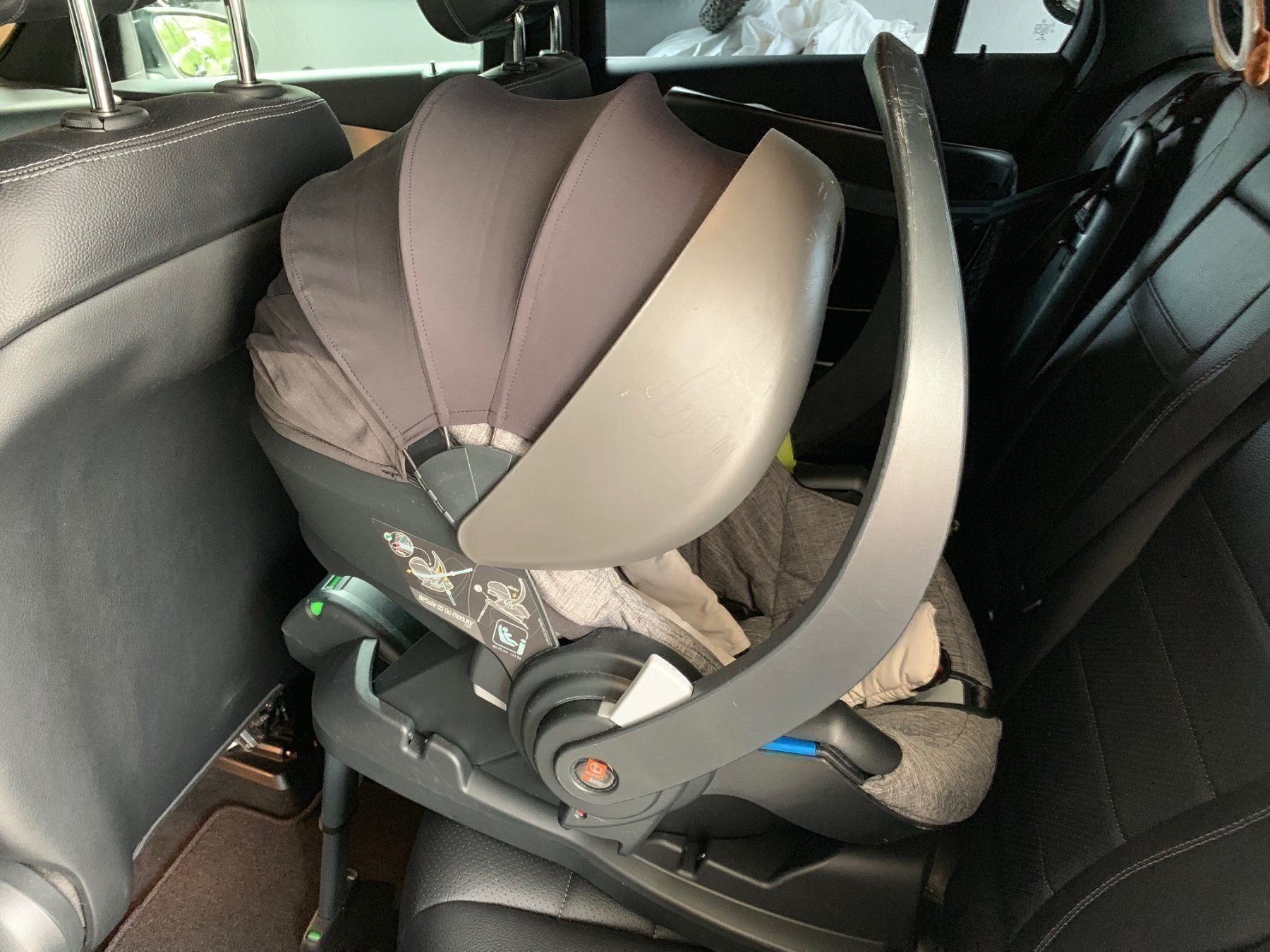 Stokke Seggiolini per auto: Stokke Be Safe Babyschale mit Isofix – Usato da Rütihof venduto da Juass