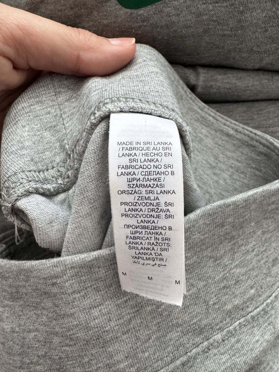 Nike Lotti di vestiti: Ensemble Nike gris – Usato da Meyrin venduto da mai_pl7s 3
