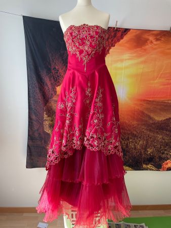 Ballkleid rot Schulterfrei Gr.36/38