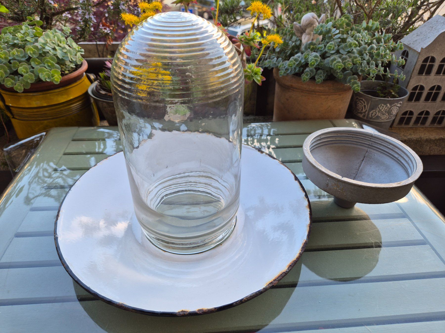 Lampade: Vintage Stalllampe, Glas-Schirm mit Emaille Reflektor – Usato da Bern venduto da aronari 2
