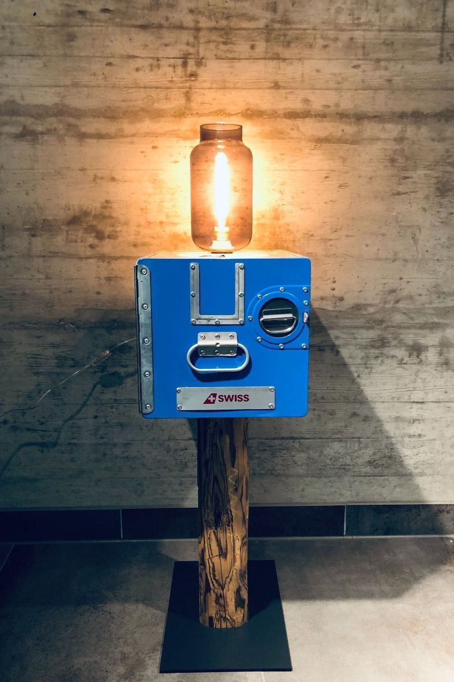 Lampen: Flugzeugtrolley Leuchte – Gebraucht aus Fruthwilen von bodensee_manufaktur 2