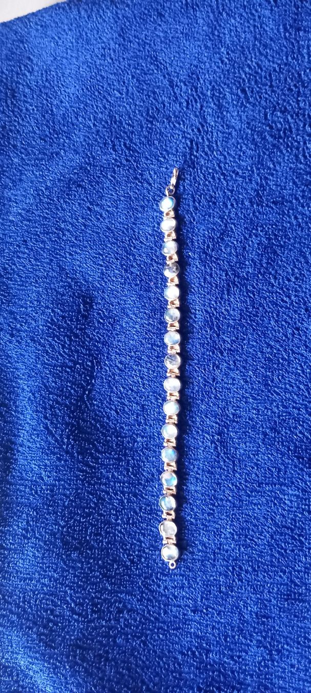 Bracelets: Armkette mit blauen Schmucksteinen – Neuf (Voir description) à Busswil TG par zora69