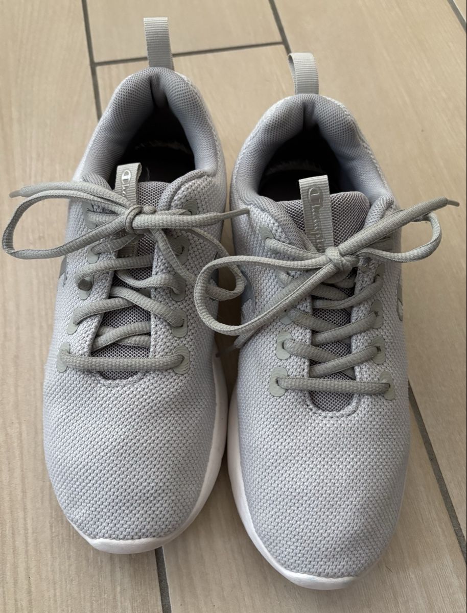Champion Scarpe da donna: Baskets Champion gris clair,  37 – Usato da Moutier venduto da chicboutique