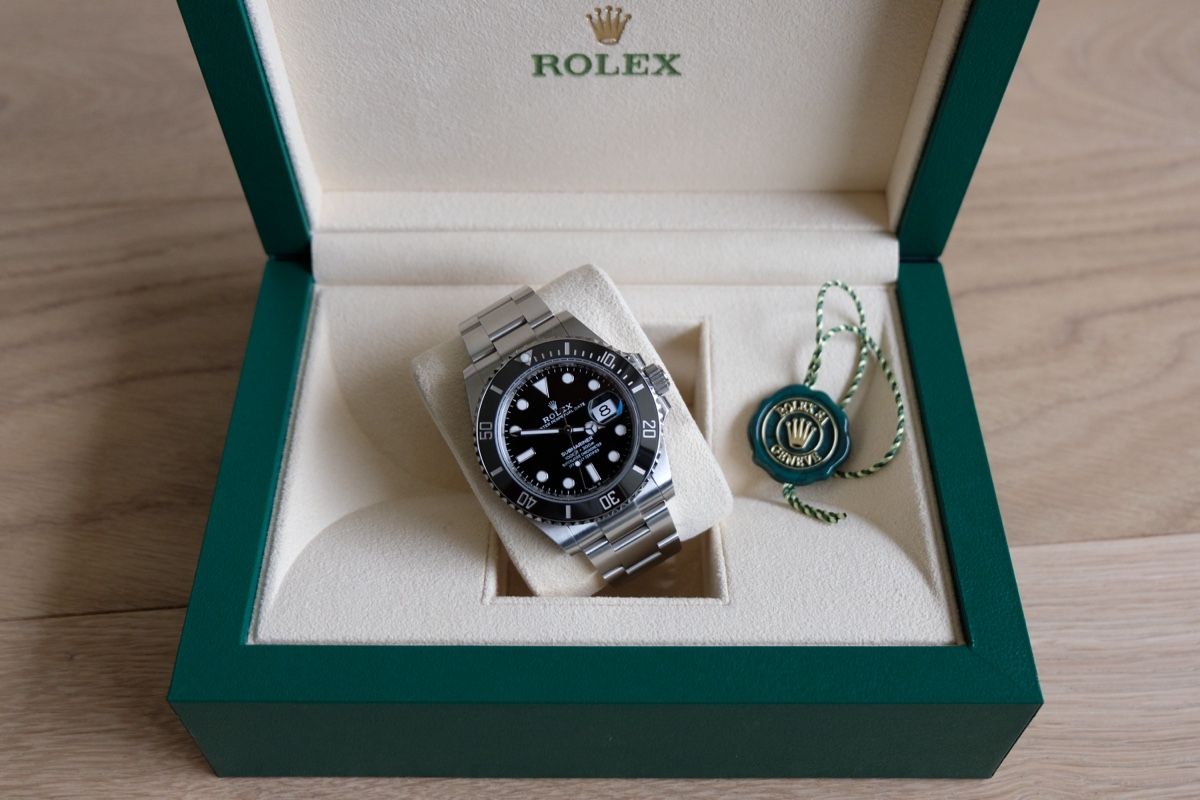 Rolex Orologi: Rolex Submariner date FULL SET 2024 – Usato da Corminboeuf venduto da Dsnilton26