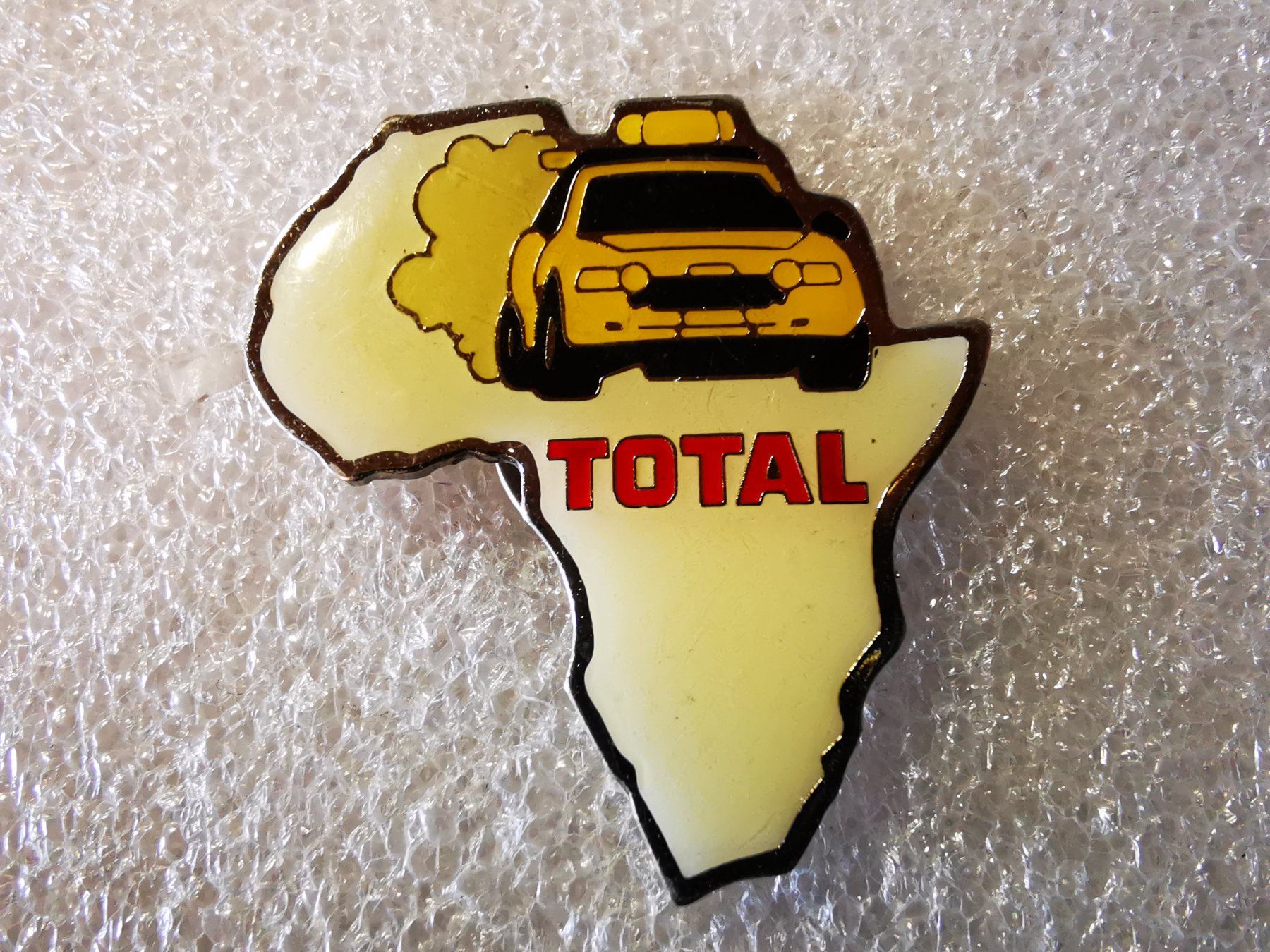 Placchette & Badge: Ansteckpin 2: Avis Total – Usato da Oppligen venduto da Pin-Fall-Shop